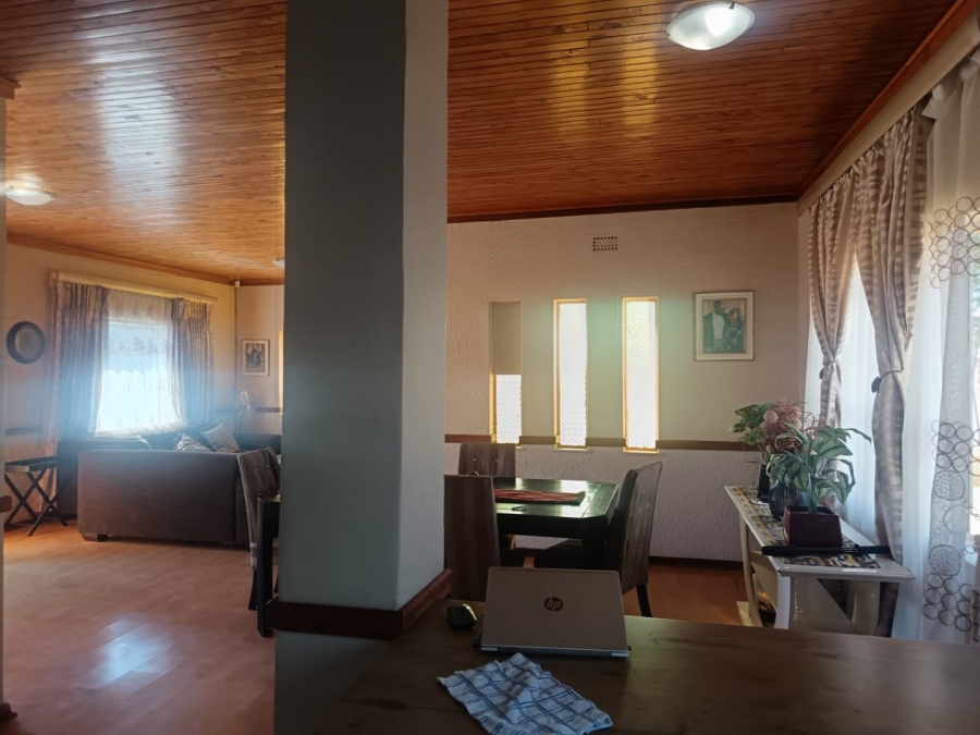3 Bedroom Property for Sale in Riviera Northern Cape